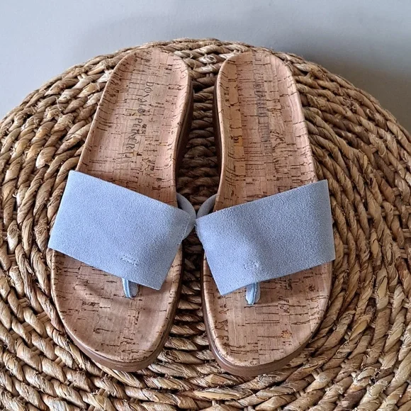 NWOT Donald Pliner Womens Fifi Blue Suede Strap/Molded Cork Wedge Sandals 7.5 - Picture 4 of 8